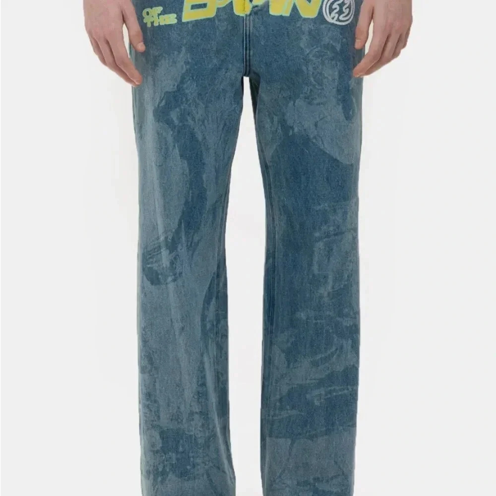 🆕CEEC Men’s Blue Laser Graphic Jeans. Size 36” NWT - Picture 3 of 13